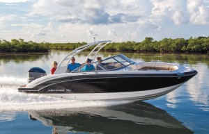 Chaparral’s 250 SunCoast is the company’s first outboard-powered deck boat.