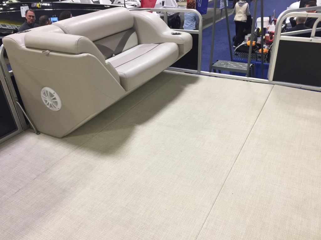 Unique Pontoons brings expandable, retractable pontoon to Minneapolis