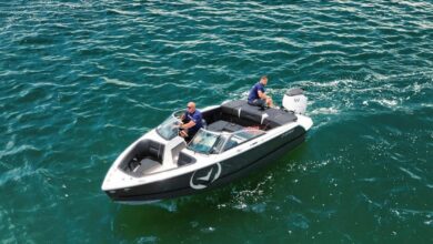 A Four Winns HE Bowrider, powered by Vision Marine's E-Motion 180E.