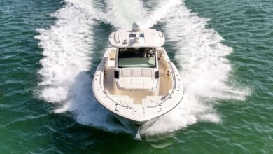center console boat
